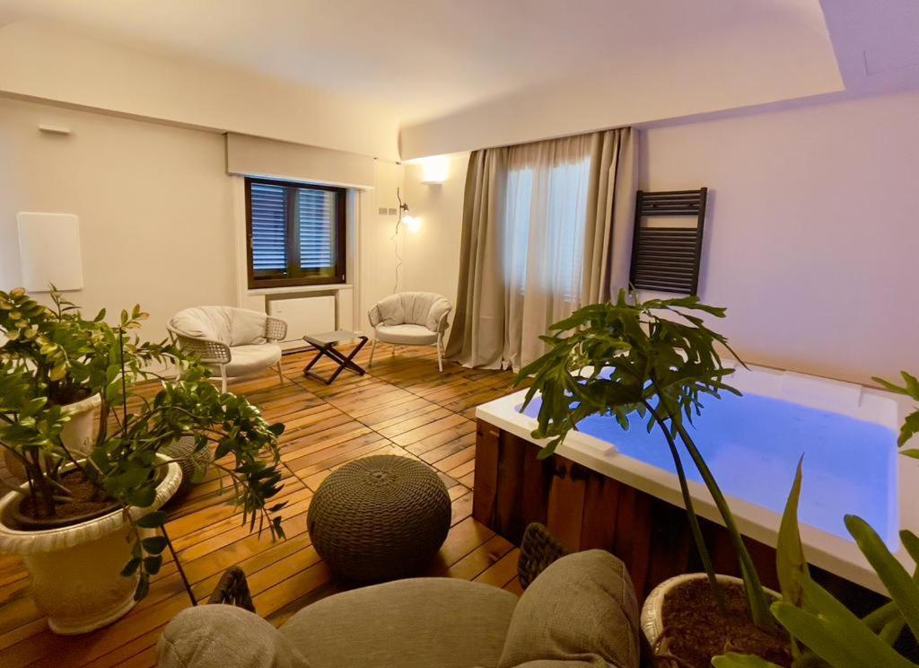 Hotel Favorita & Events 4*