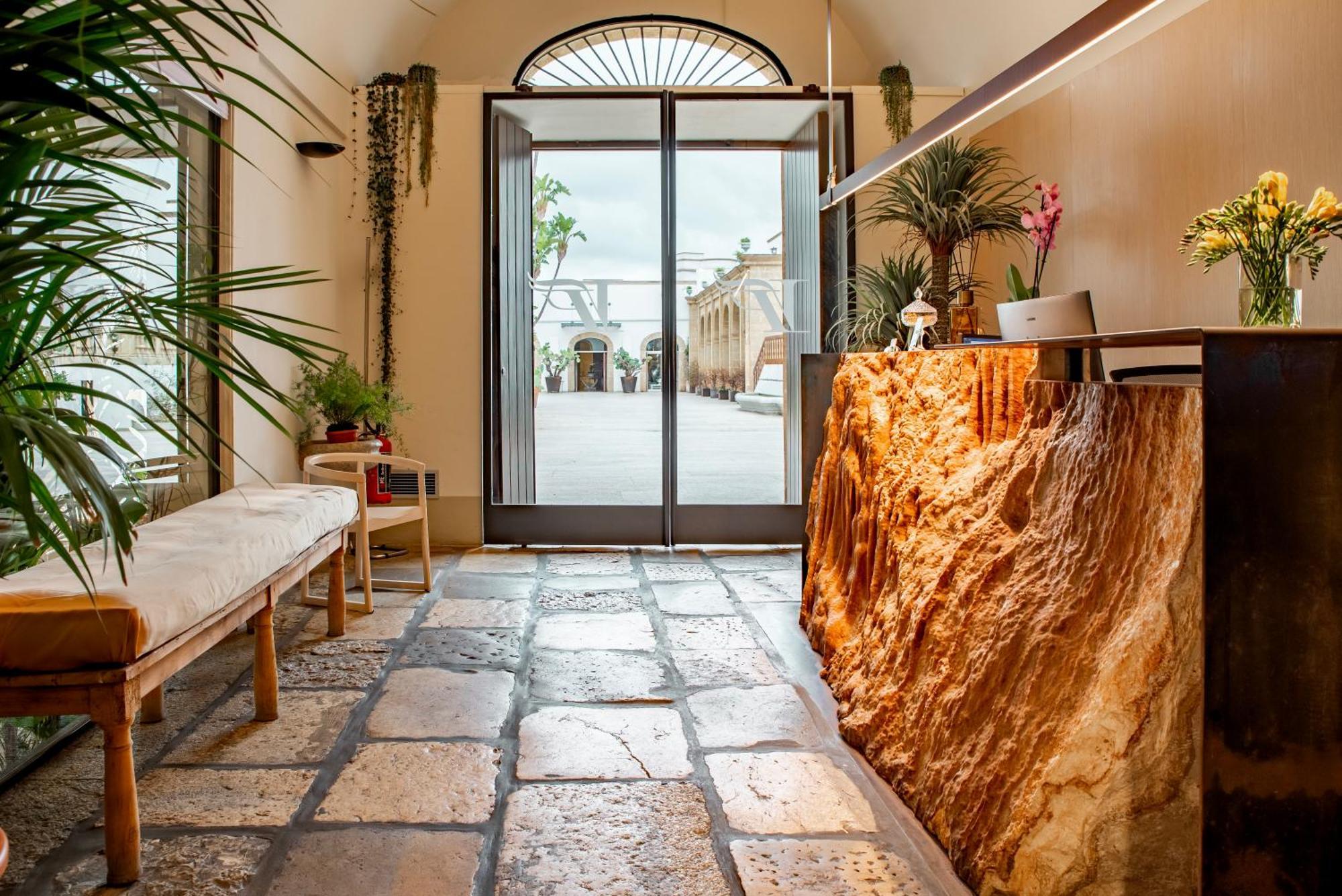 Hotel Favorita & Events 4*